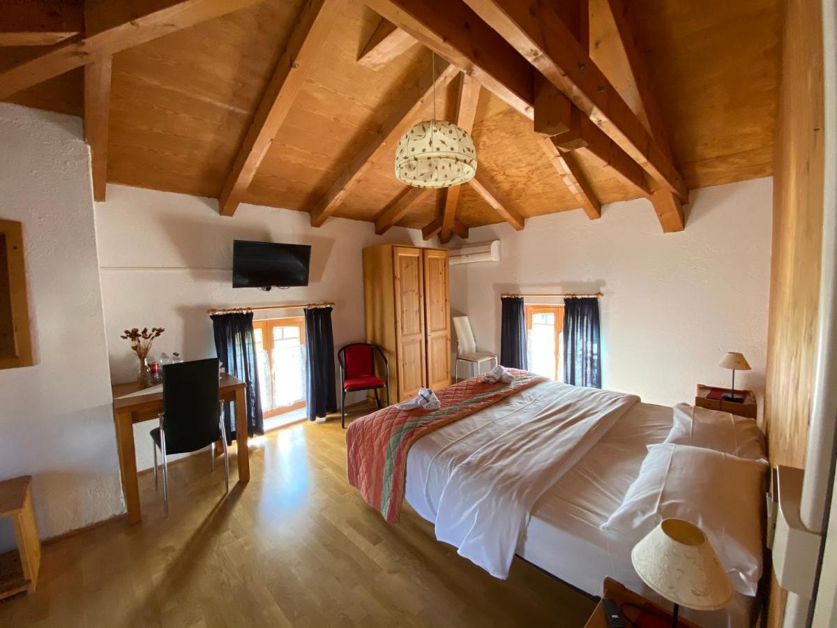 Qui Wolf Udine Hotel Collalto Exterior photo